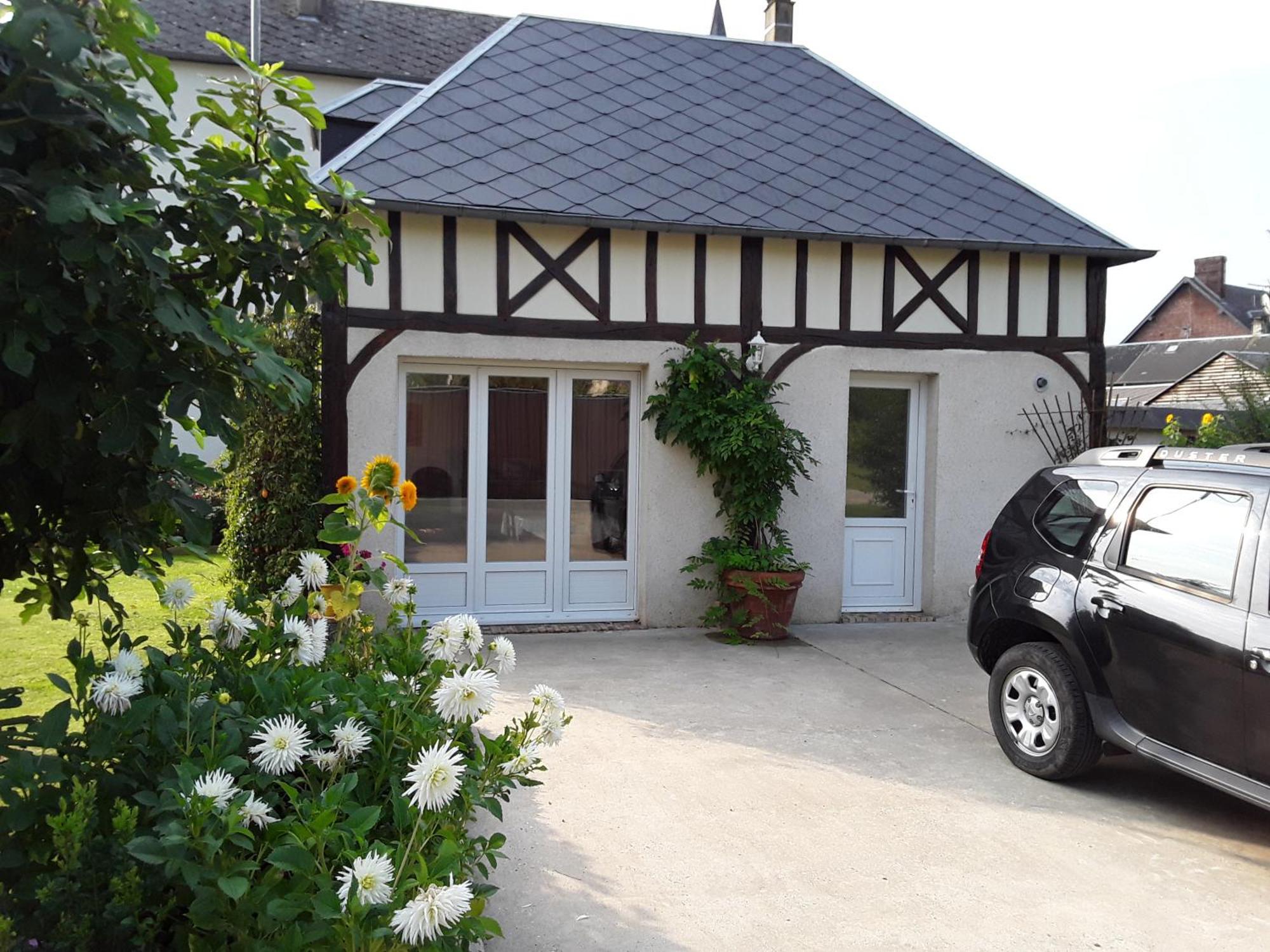 Maison Serquigny Kültér fotó